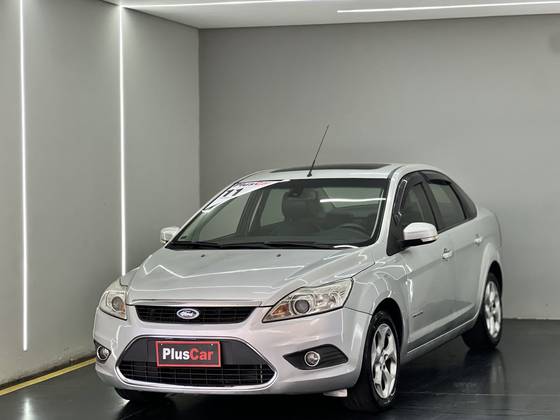 FORD FOCUS 2.0 TITANIUM 16V FLEX 4P POWERSHIFT
